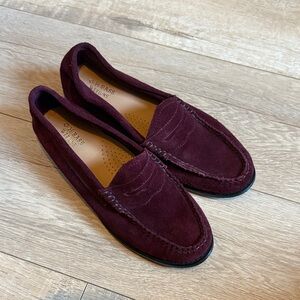 Weejuns women’s Whitney suede loafer size 7.5